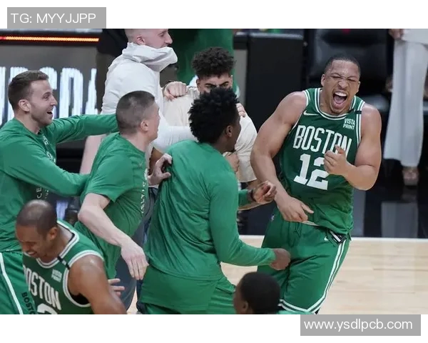 凯尔特人对决热火精彩回顾与赛后分析全景展现 凯尔特人对决热火精彩回顾与赛后分析全景展现